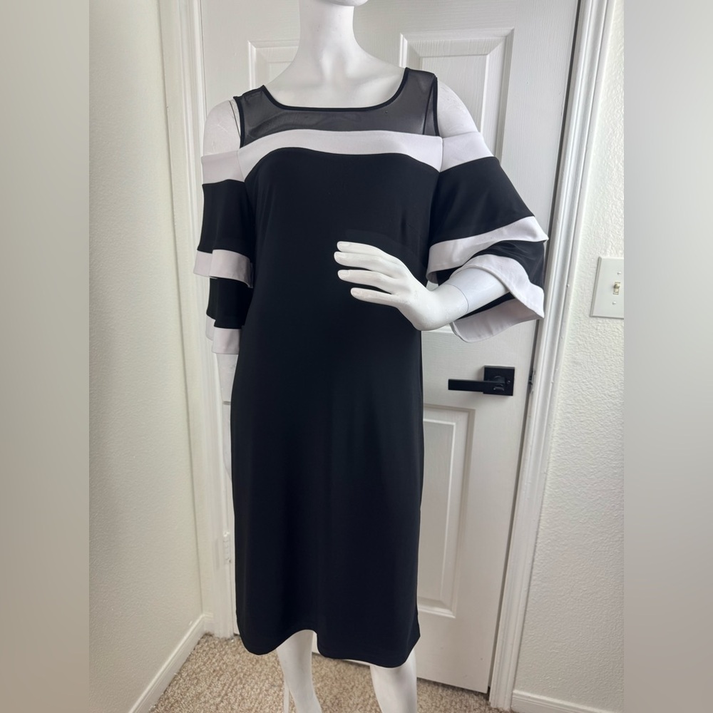Cartise Draped Sleeve Cold Shoulder Dress, Size 6. B13